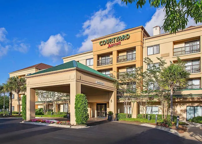 Courtyard By Marriott Airport Coliseum 3*
