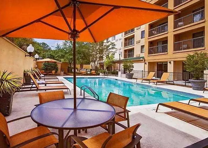 Courtyard By Marriott Airport Coliseum Hotel
