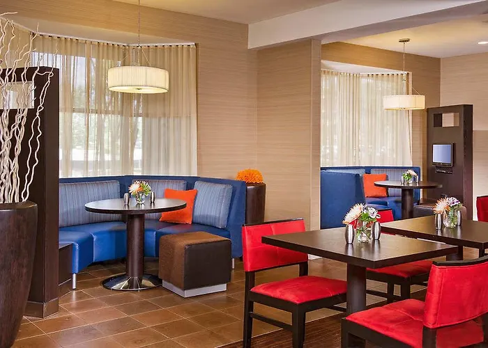 Courtyard By Marriott Airport Coliseum 3*