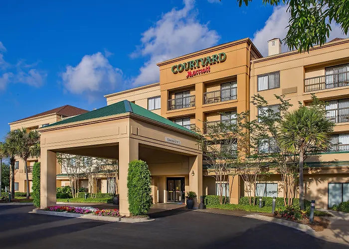 Courtyard By Marriott Airport Coliseum