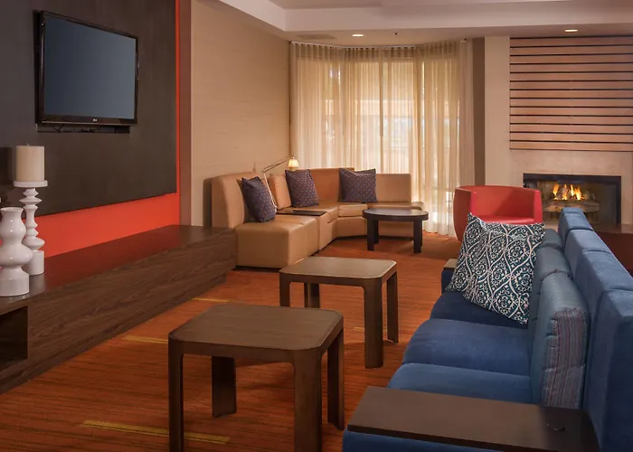 Courtyard By Marriott Airport Coliseum North Charleston