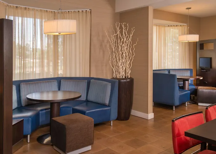 Courtyard By Marriott Airport Coliseum North Charleston