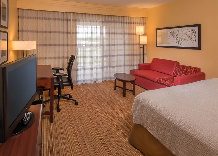 Hotel Courtyard By Marriott Airport Coliseum