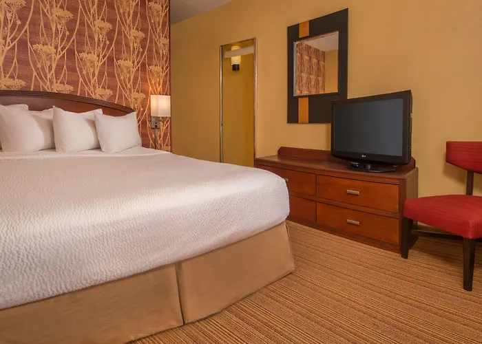 Courtyard By Marriott Airport Coliseum 3*