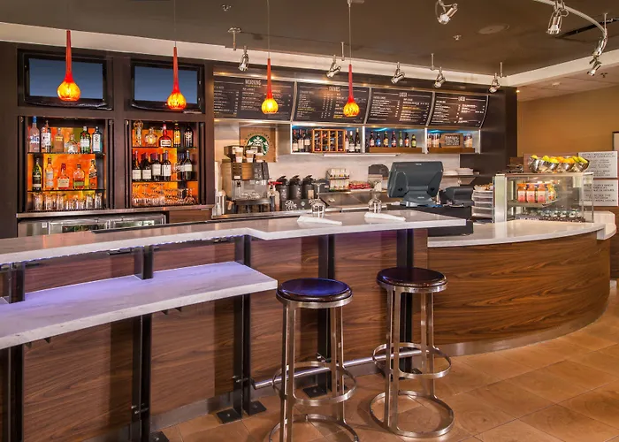 Courtyard By Marriott Airport Coliseum Hotel 3*