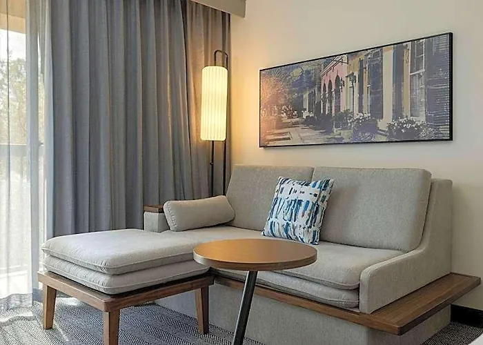 Courtyard By Marriott Airport Coliseum 3*
