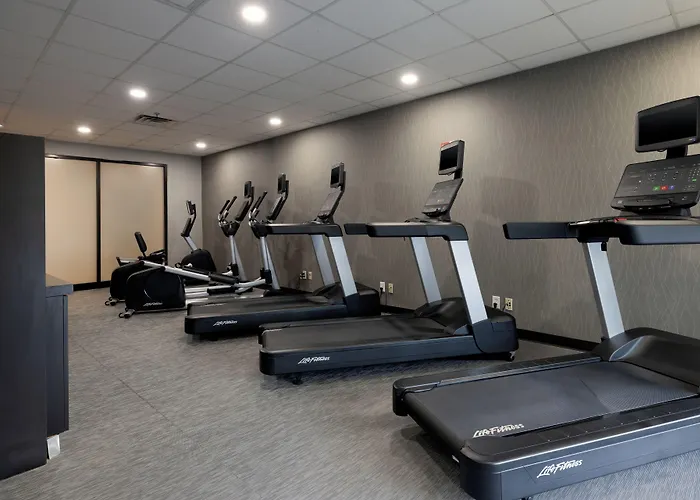 Courtyard By Marriott Airport Coliseum 3*