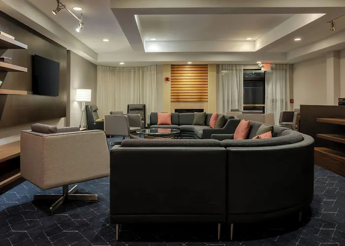 Courtyard By Marriott Airport Coliseum North Charleston