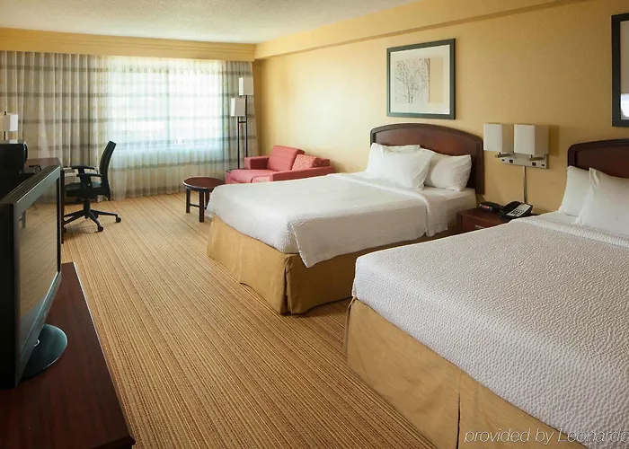 Courtyard By Marriott Airport Coliseum Hotel