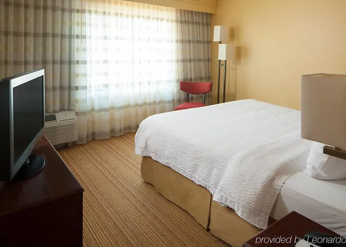 Courtyard By Marriott Airport Coliseum Hotel North Charleston